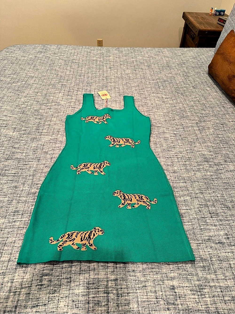 entro Tiger Print Mini Dress Size Large NWT